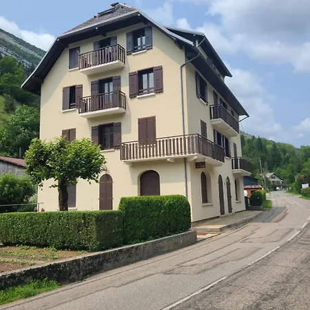 Le Granier En Chartreuse Сasa de vacaciones